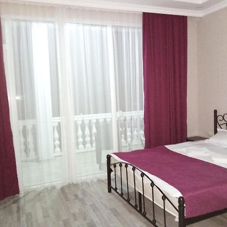 Geno Guest House Kvariati Exterior foto