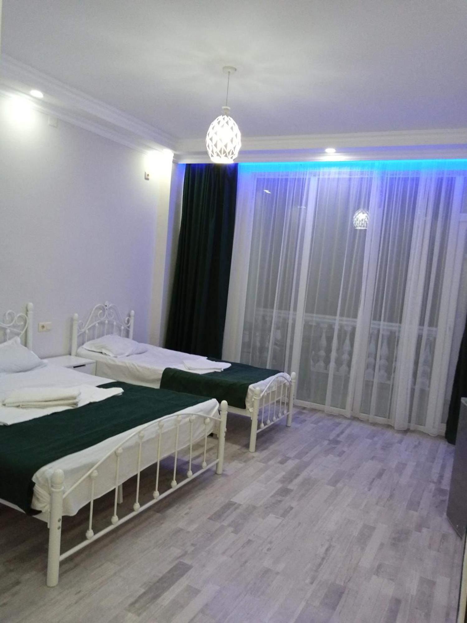 Geno Guest House Kvariati Exterior foto