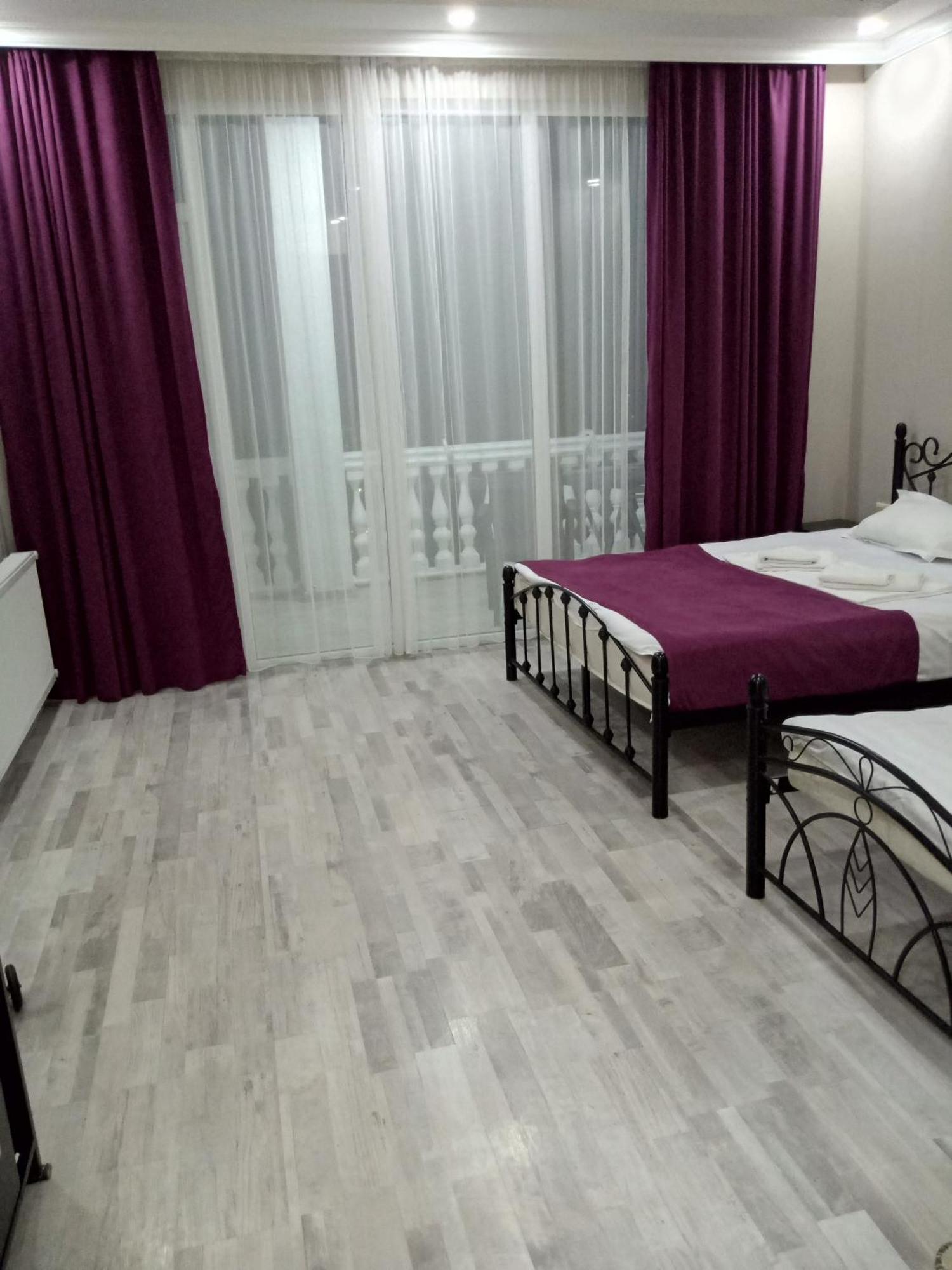 Geno Guest House Kvariati Exterior foto
