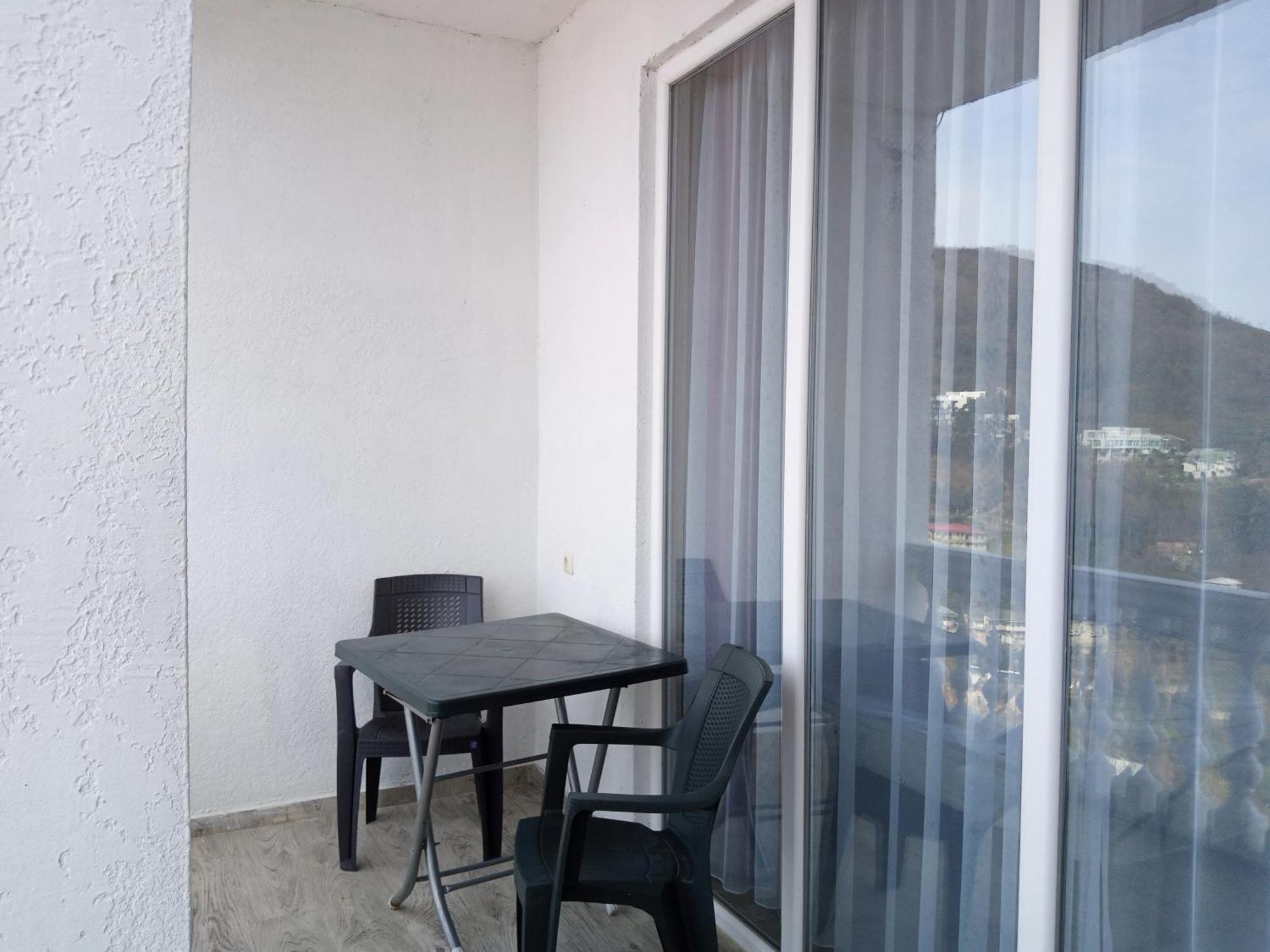 Geno Guest House Kvariati Exterior foto