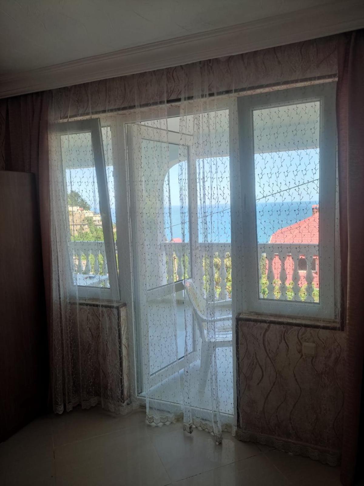 Geno Guest House Kvariati Habitación foto